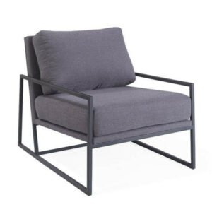 Novara Lounge Chair Poltrona